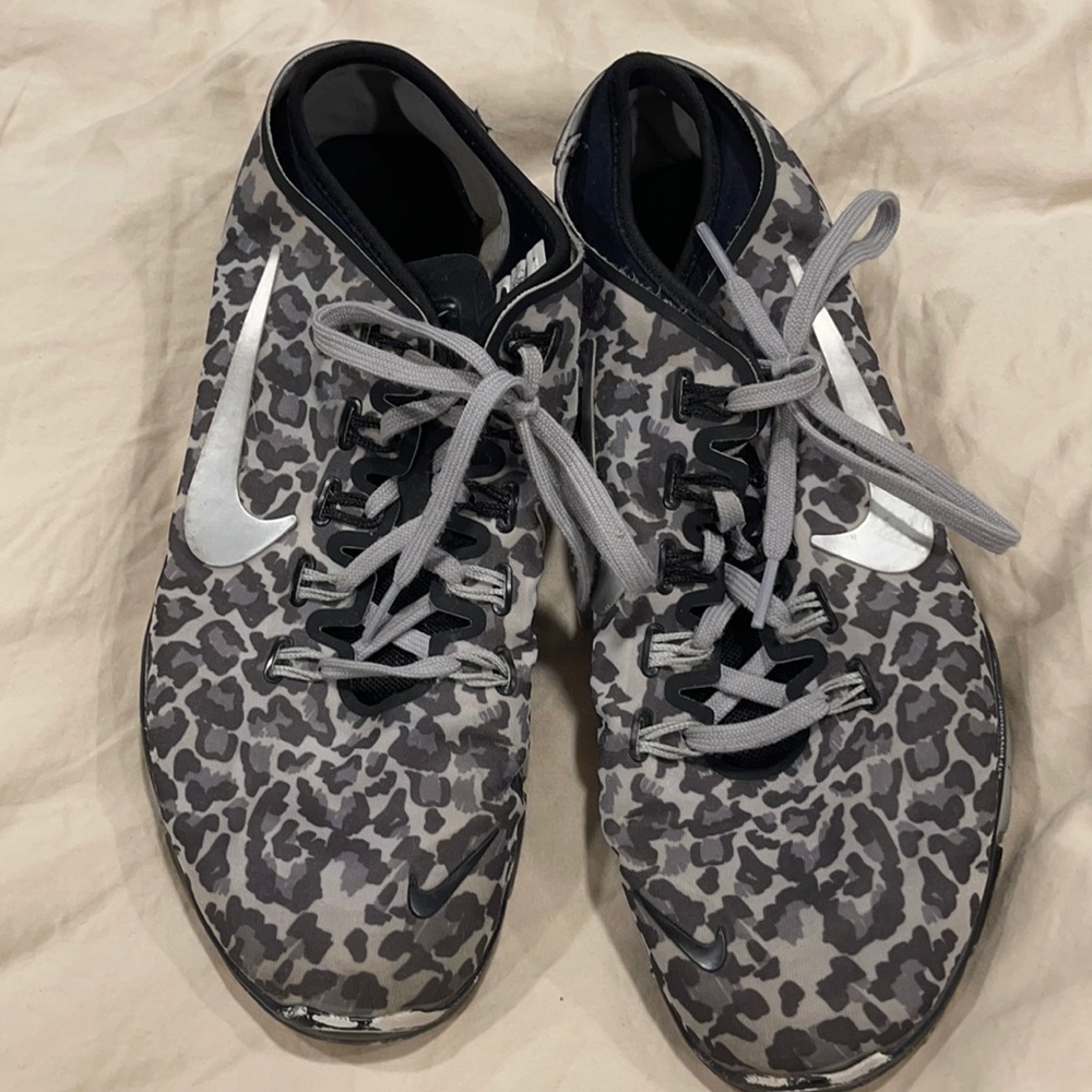Nike leopard sneakers